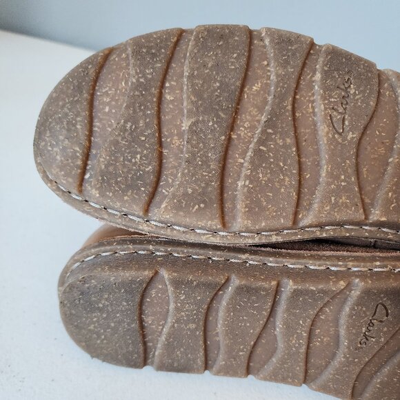 Clarks Rust Bootie "EUC" - Picture 13 of 15